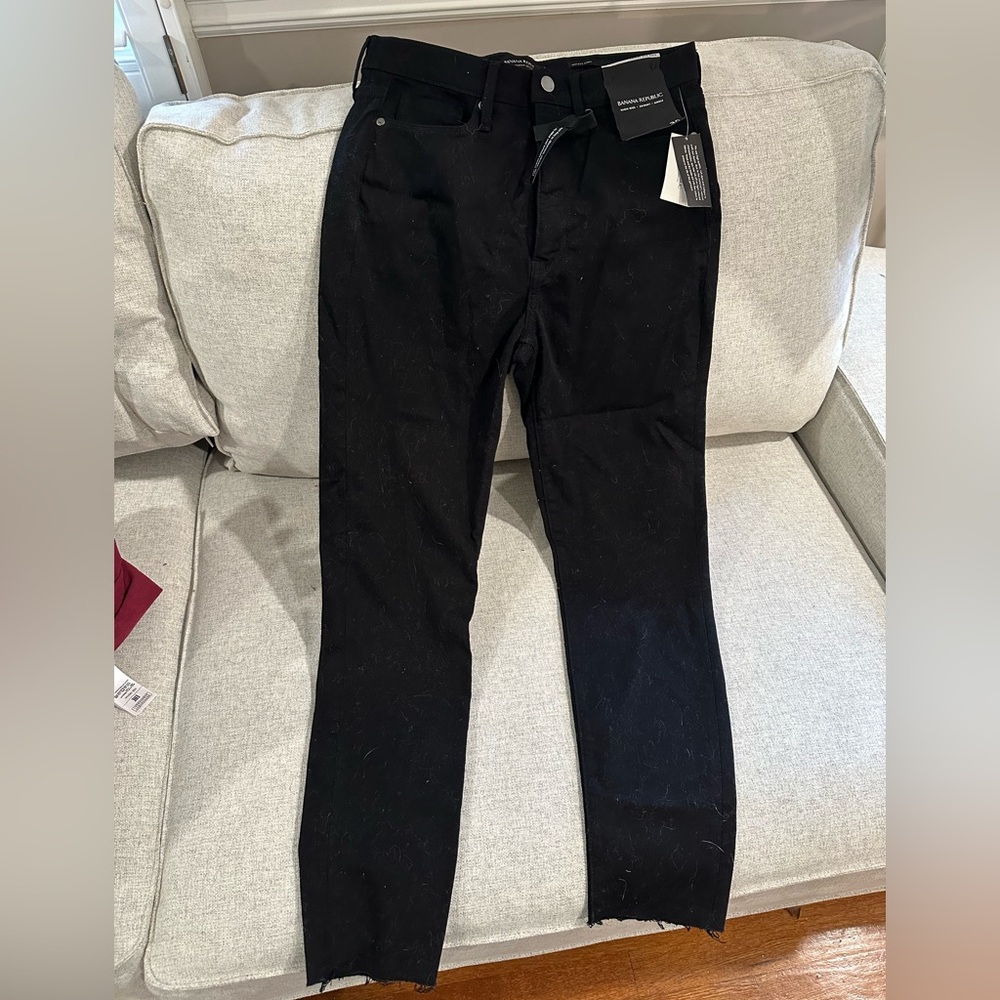 Banana Republic Black Skinny high rise waisted jeans 12 30 frayed ankles